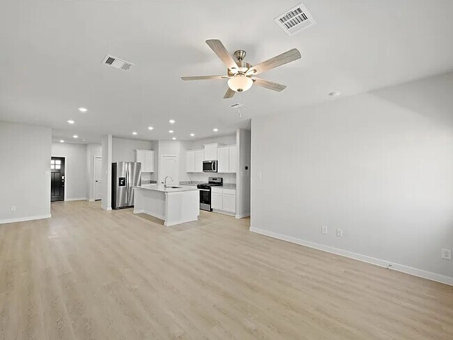 Foto del edificio - 17119 King Eider Rd