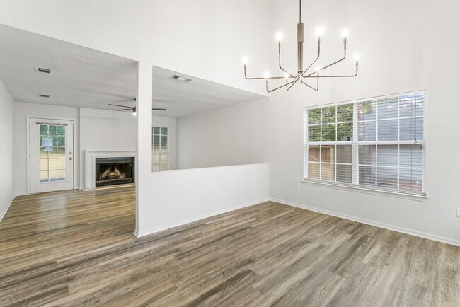 Foto del edificio - 174 Magnolia Creek Rd