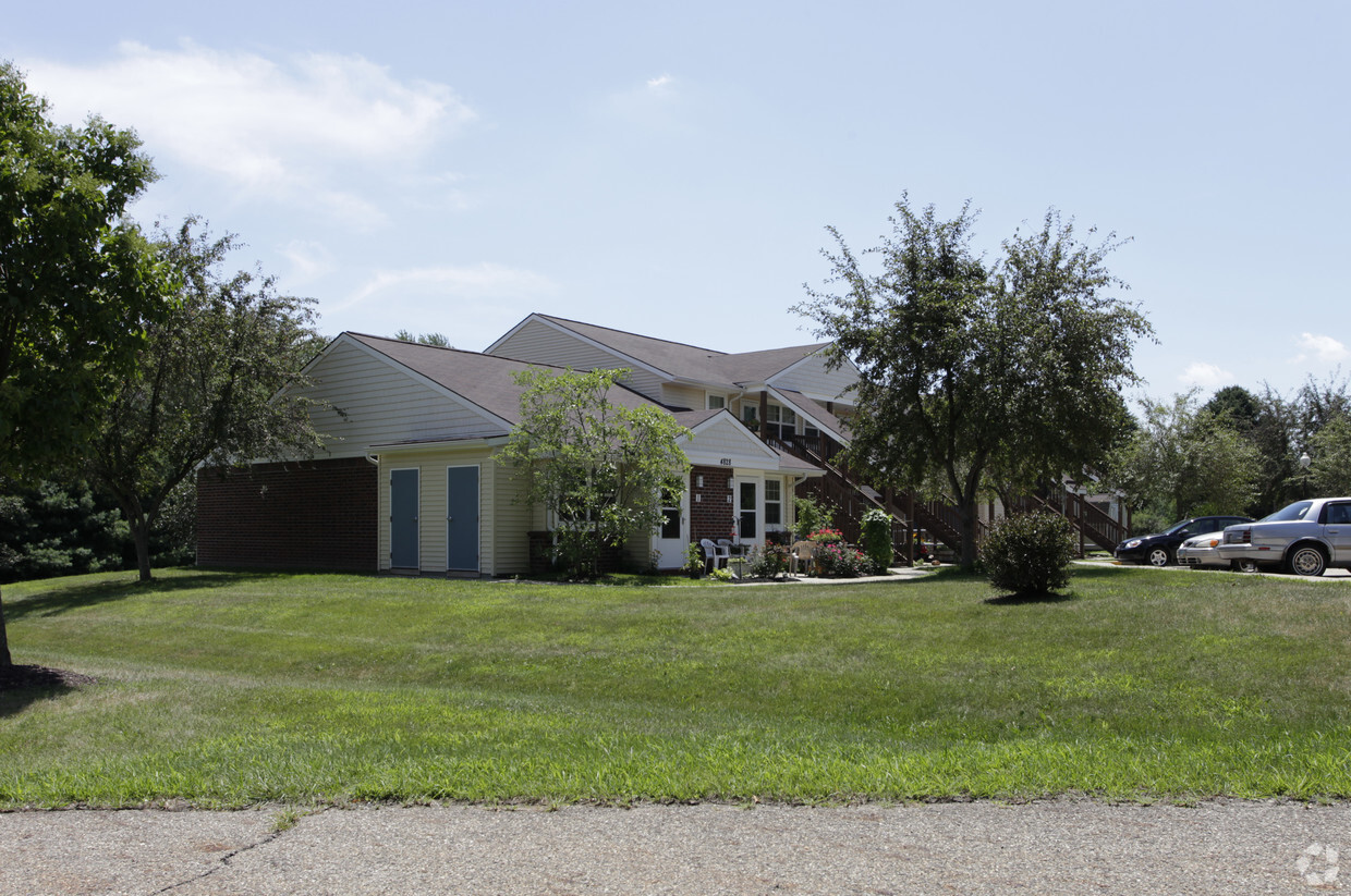 Lamplighter Apartaments - Lamplighter Apartments