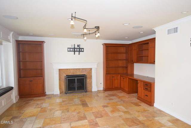 Building Photo - 1176 Red Oak Pl