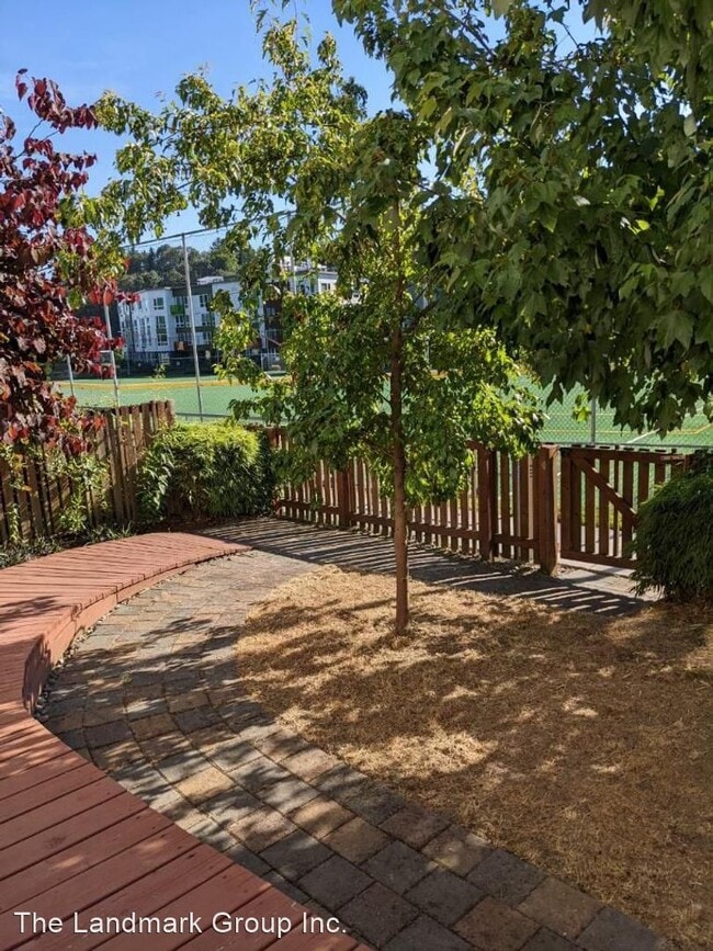 Building Photo - 3 br, 2 bath House - 4513 Renton Ave S