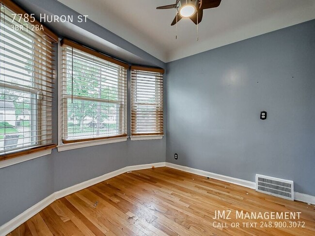 Foto del edificio - 7785 Huron St