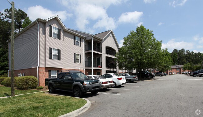 Foto del edificio - Greens of Pine Glen Apartments