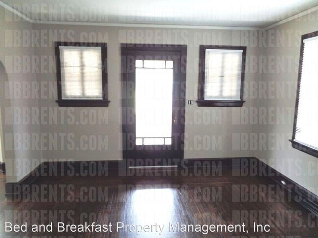 Building Photo - 2 br, 1.5 bath House - 3444 Evanston Avenue,