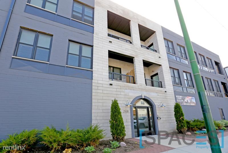 Foto principal - 2500 N Clybourn Ave