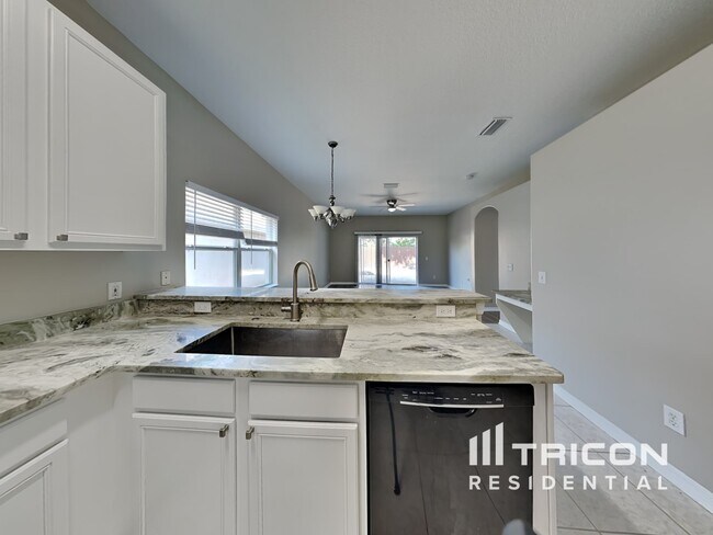 Building Photo - 6803 Exeter Park Place Apollo Beach FL