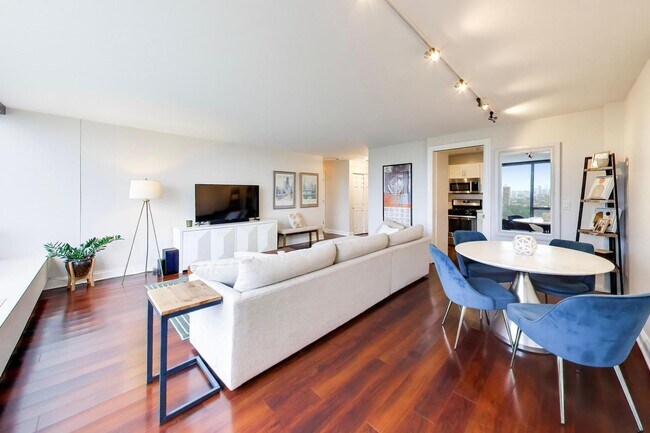 Foto del edificio - 2800 N Lake Shore Dr
