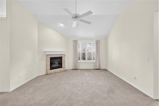 Foto del edificio - 4522 Heathercove Pl