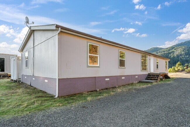 Foto del edificio - 1756 Tolman Creek Rd