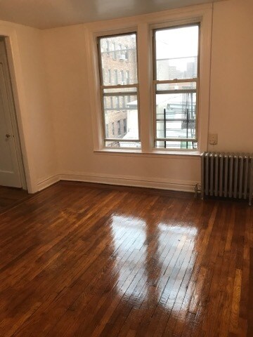 Building Photo - 1714 White Plains Rd