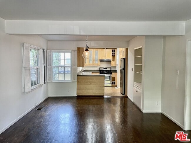 Foto del edificio - 9052 Elevado Ave