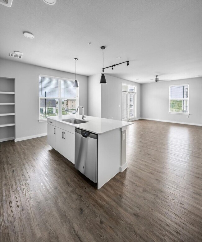 Building Photo - Prosper