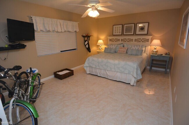 Foto del edificio - 2 br, 2 bath Condo - 30 Pelican Pointe Dr ...