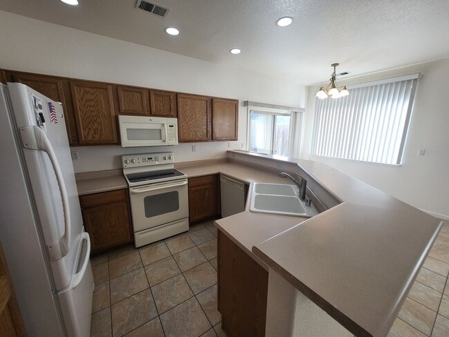 Foto del edificio - 1903 Teal Dr