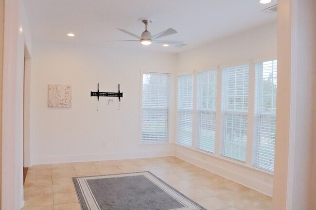 Foto del edificio - 239 Antebellum Ln