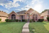 Foto principal - Move in ready Lewisville Home