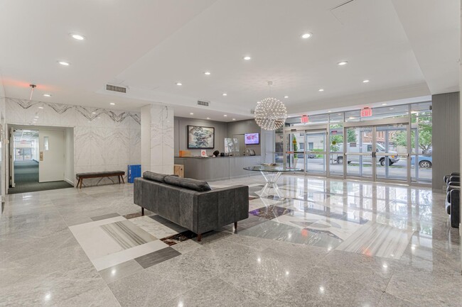 Foto del edificio - 730 24th St NW