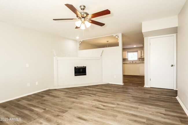 Building Photo - 5501 N 68th Ave