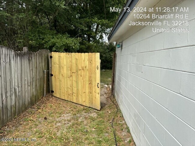 Building Photo - 10264 Briarcliff Rd E