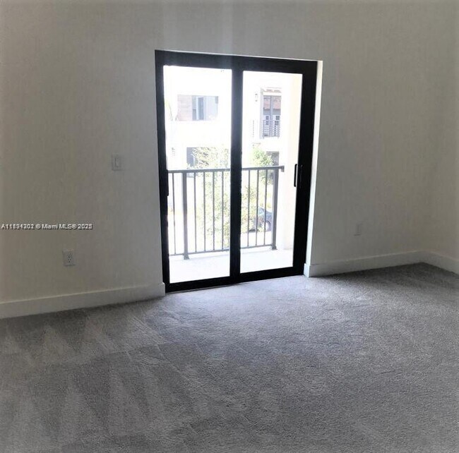 Foto del edificio - 4286 NW 83rd Ave
