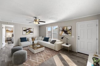 Building Photo - 687 Elmdale Ln