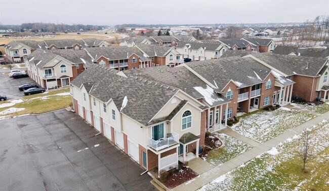 Foto del edificio - 28346 Adler Park Dr S