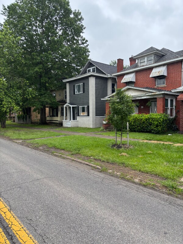 Foto del edificio - 419 8th Ave