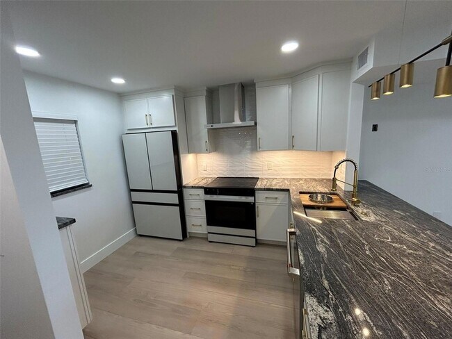 Building Photo - 3700 S Beneva Rd