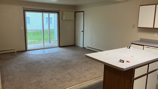 Building Photo - 1170 Dodds Dr