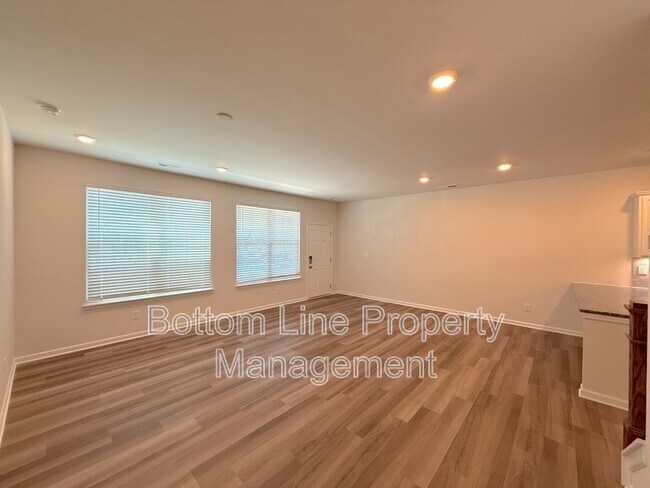 Photo - 3409 Glenn Hope Wy Townhome