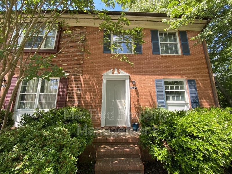 Building Photo - 5224 King's Wood Ln