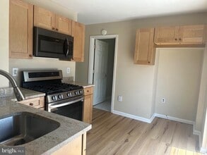 Building Photo - 316 Delsea Dr