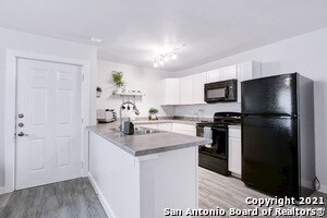 Foto del edificio - 6423 Melissa Ann St