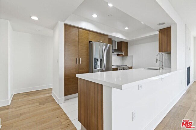Foto del edificio - 11715 Goshen Ave