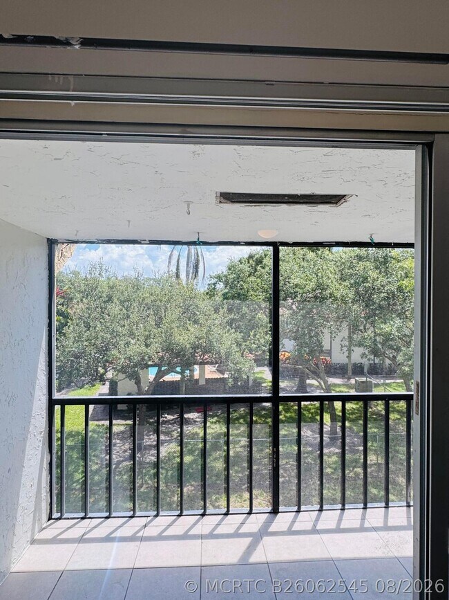 Foto del edificio - 480 NW 20th St