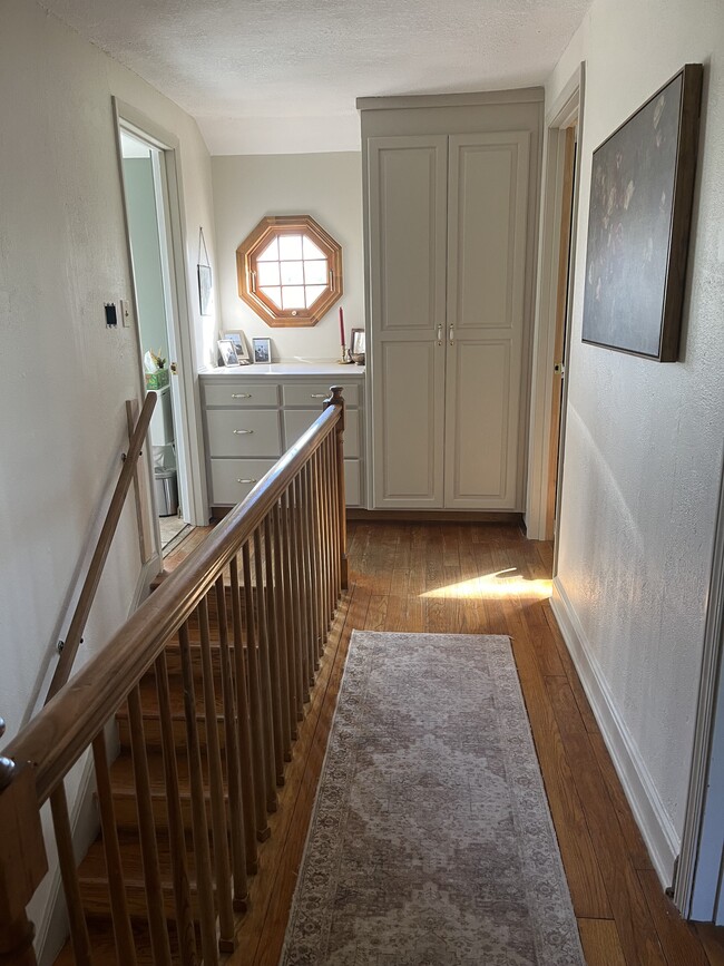 Building Photo - 9845 Evening Star Rd