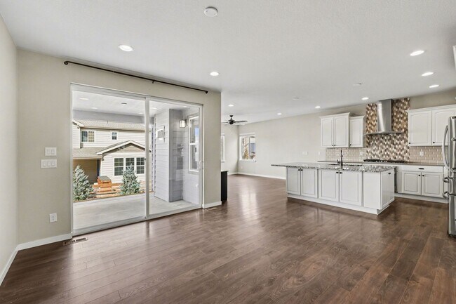 Foto del edificio - Luxury 5-Bedroom Home in Colliers Hill with Resort-Style Amenities – Available March 1st!