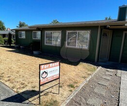 Building Photo - 448 Garland Way N