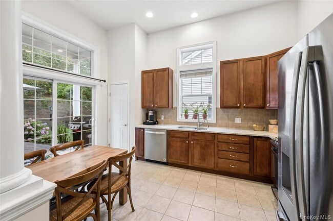 Building Photo - 228 Sonata Ct