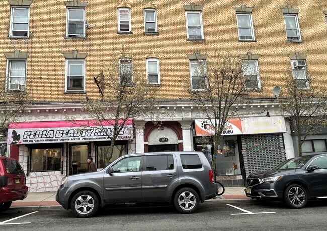 Foto del edificio - 1614 Summit Ave