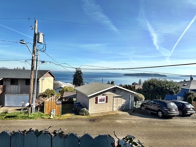 Foto del edificio - 2466 3rd Ave E