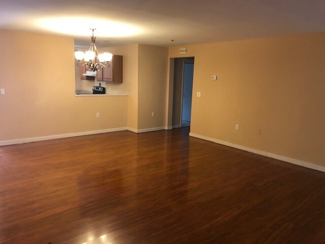 Foto del edificio - 2425 14th St NW