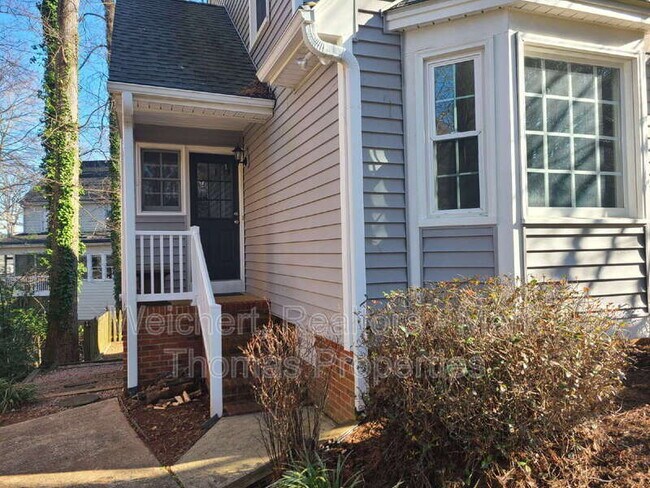 Photo - 110 Topsail Ct House