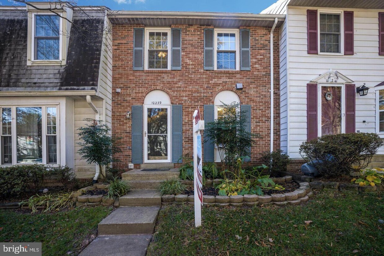 Primary Photo - 10239 Quiet Pond Terrace