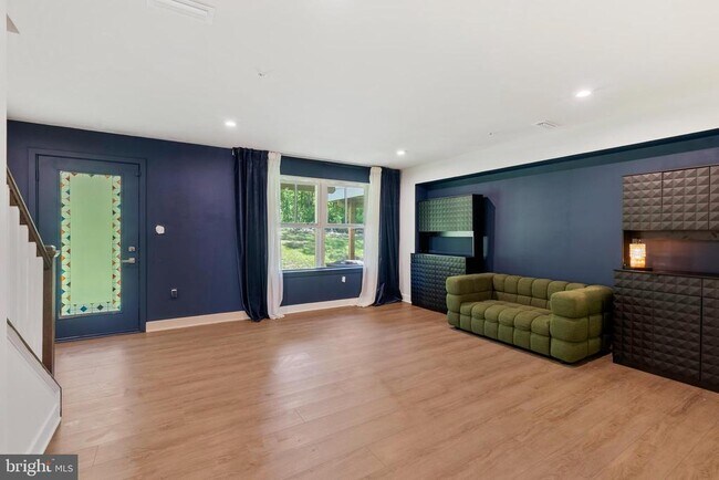 Foto del edificio - 7903 Tanbridge Ln