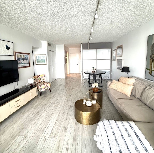 Building Photo - 800 West Ave