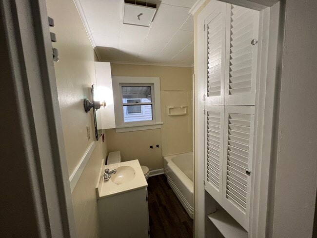 Building Photo - 1620 Whipple St