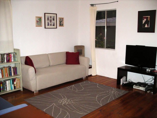 Building Photo - 4540 Laurel Canyon Blvd