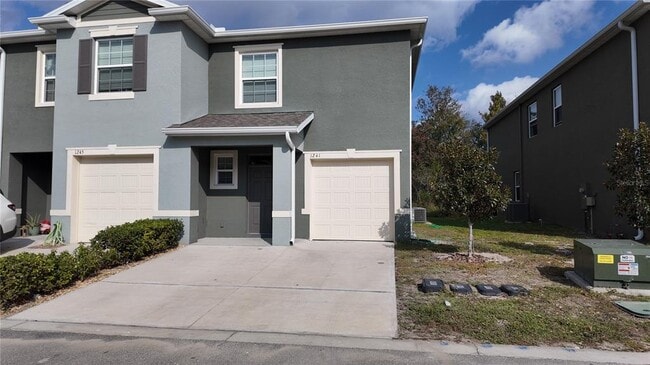 Foto del edificio - 1241 Yellow Finch Dr