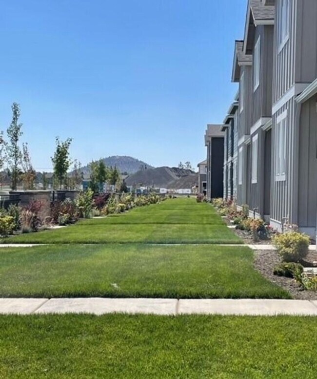 3731 Eagle Rd, Bend, OR 97701 House Rental in Bend, OR